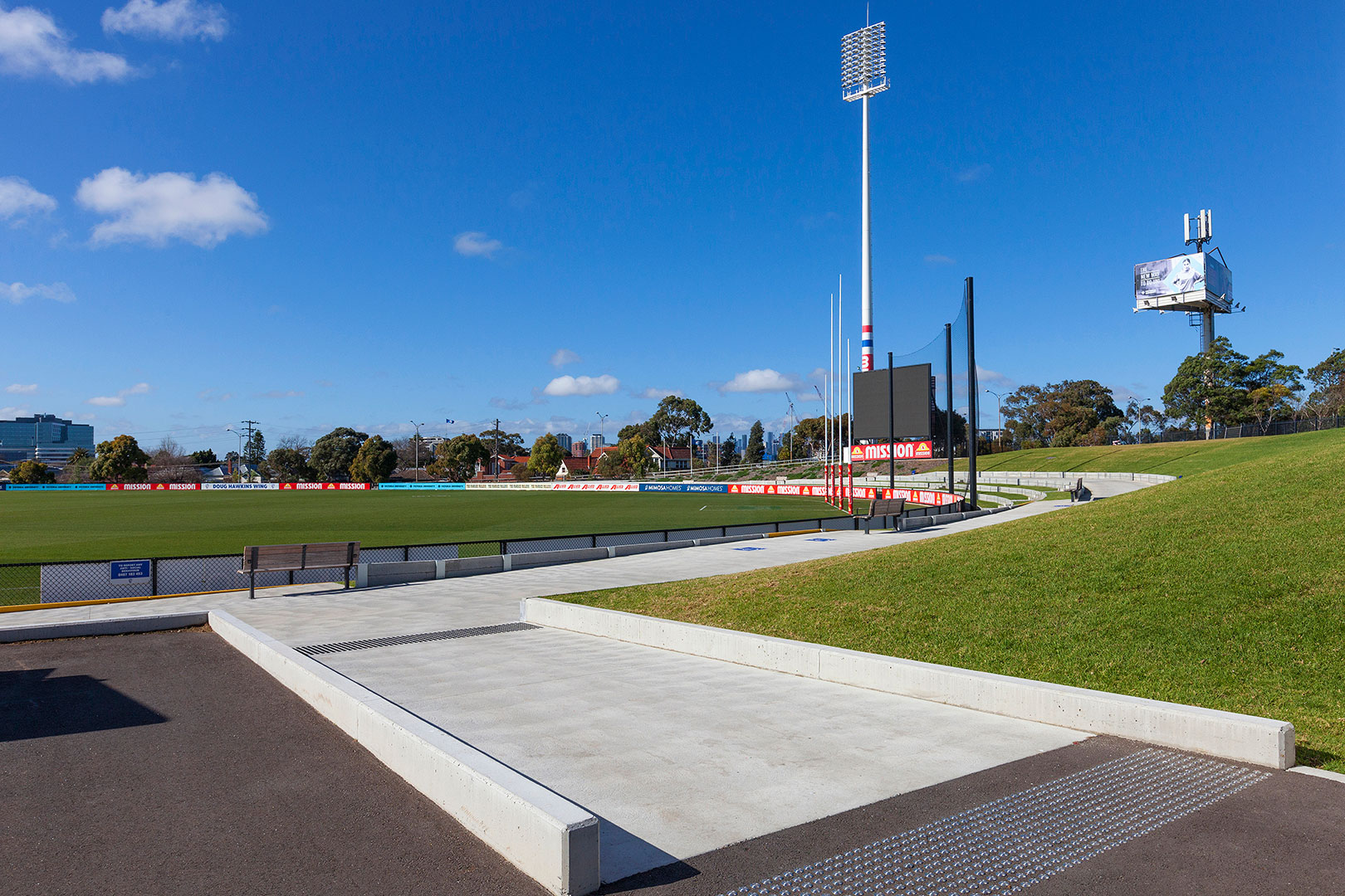 commercial-whitten-oval-adco-03